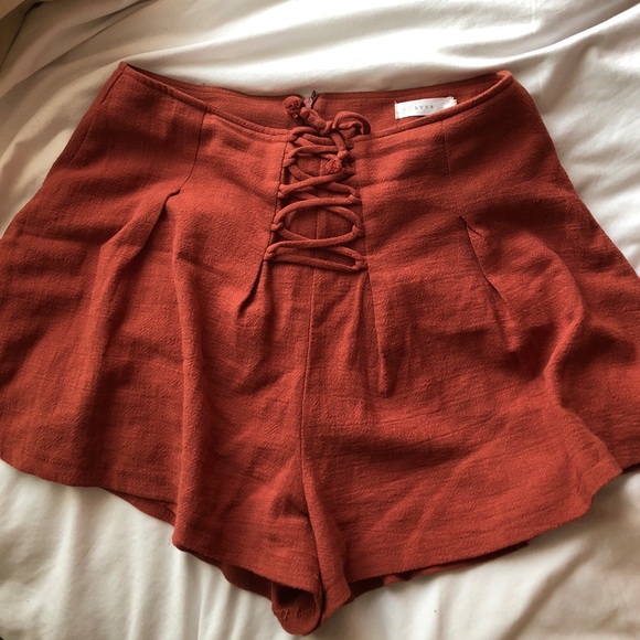 Lush Pants - HIGHWAISTED SHORTS